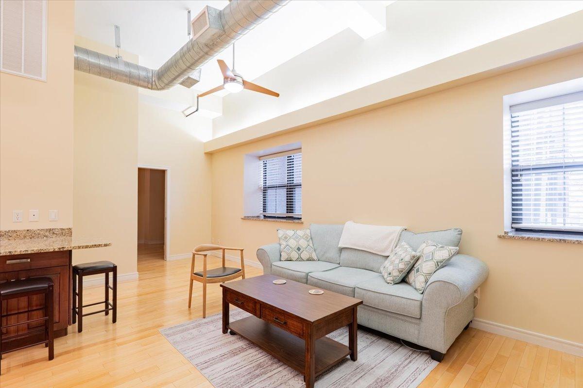 212 N Center St. #104, Bloomington, IL 61701