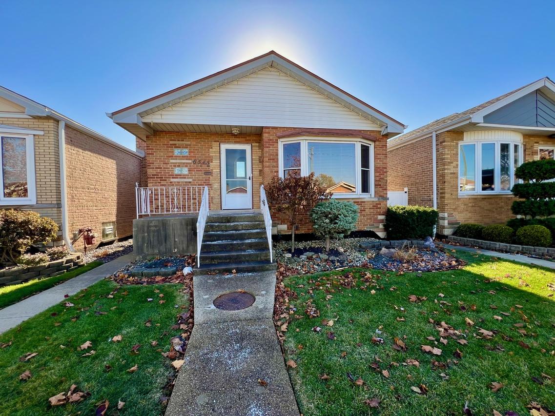 [Address Hidden by Seller], Chicago, IL 60638