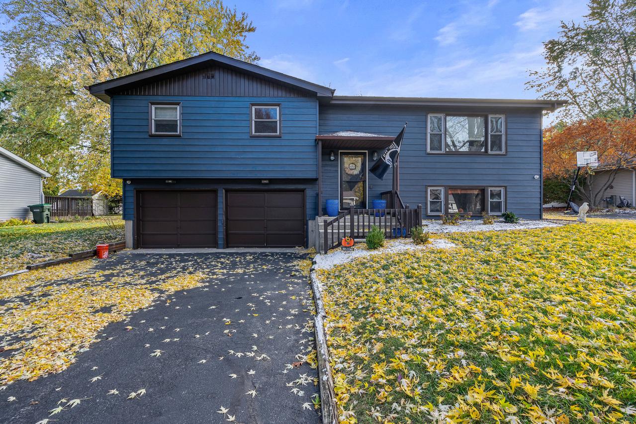 24333 S Valley Dr., Channahon, IL 60410