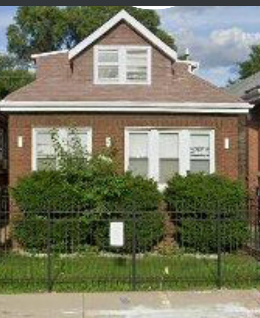 6525 S Fairfield Ave., Chicago, IL 60629