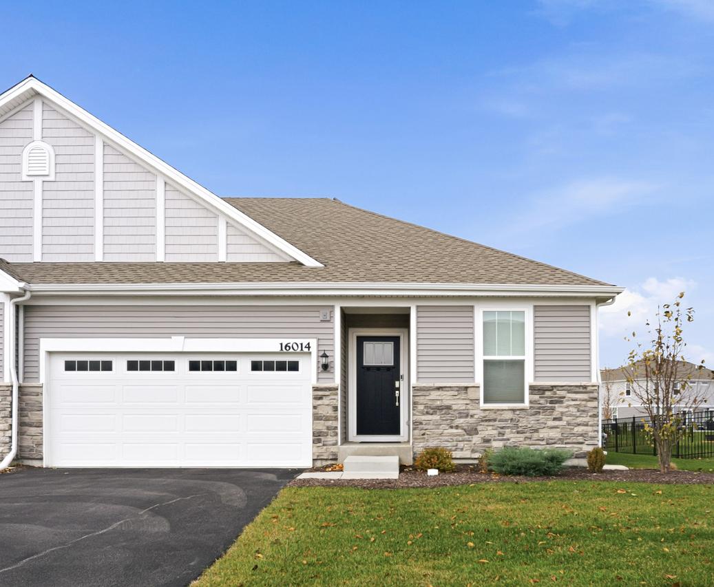 16014 S Crossing Dr., Plainfield, IL 60586