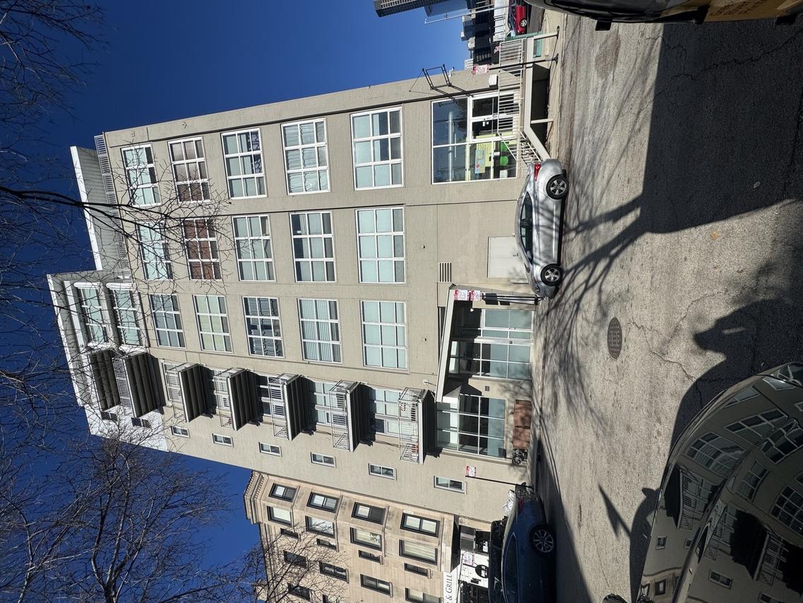 770 W Gladys Ave. #305, Chicago, IL 60661