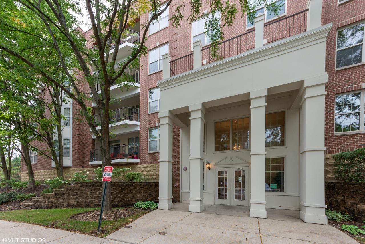 3115 Town Square Dr. #206, Rolling Meadows, IL 60008