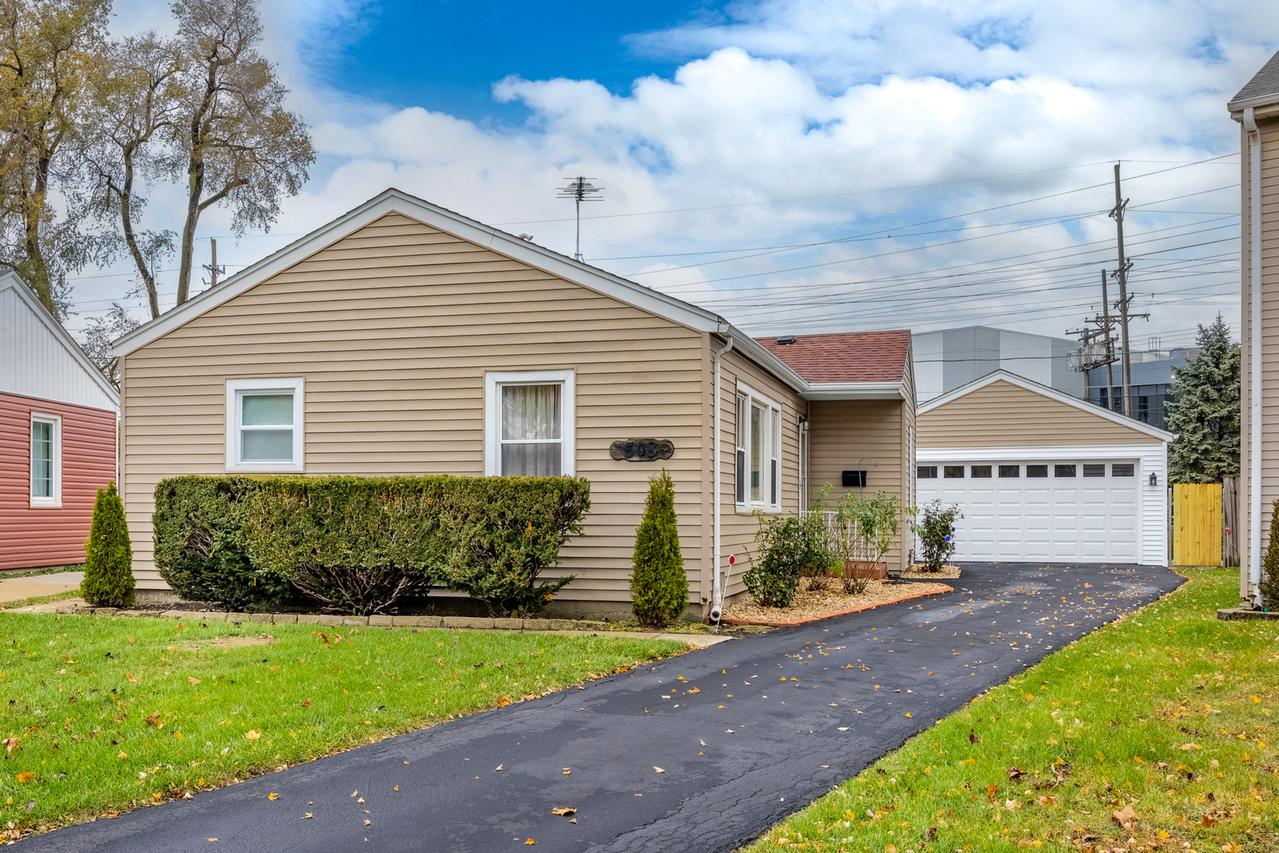 508 Crestwood Ave., Des Plaines, IL 60016