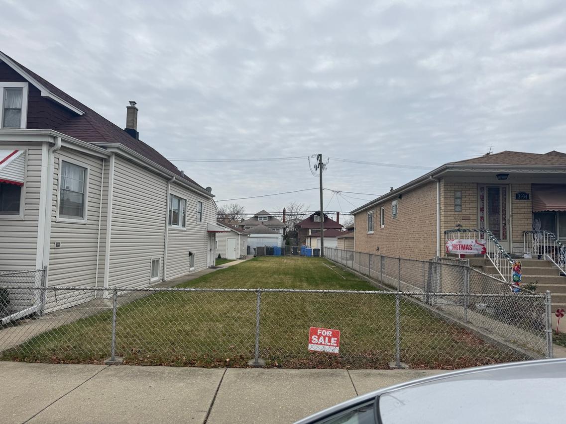 3932 N Oak Park Ave., Chicago, IL 60634