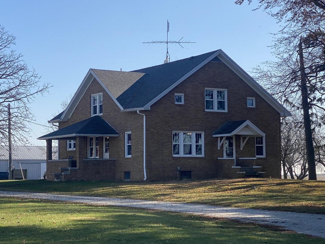 8742 E 1300th St., Granville, IL 61326