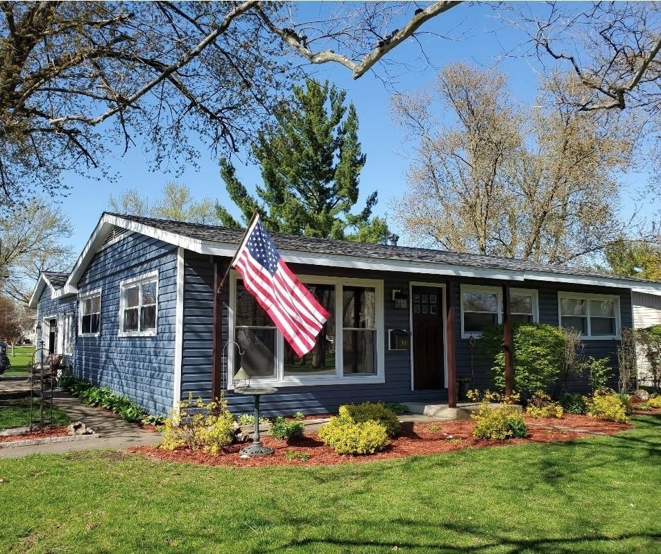 100 E Willow St., Fairbury, IL 61739