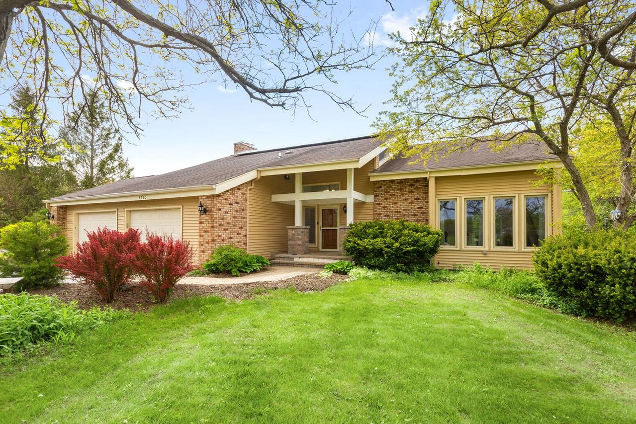 6320 Rowland Rd., Huntley, IL 60142