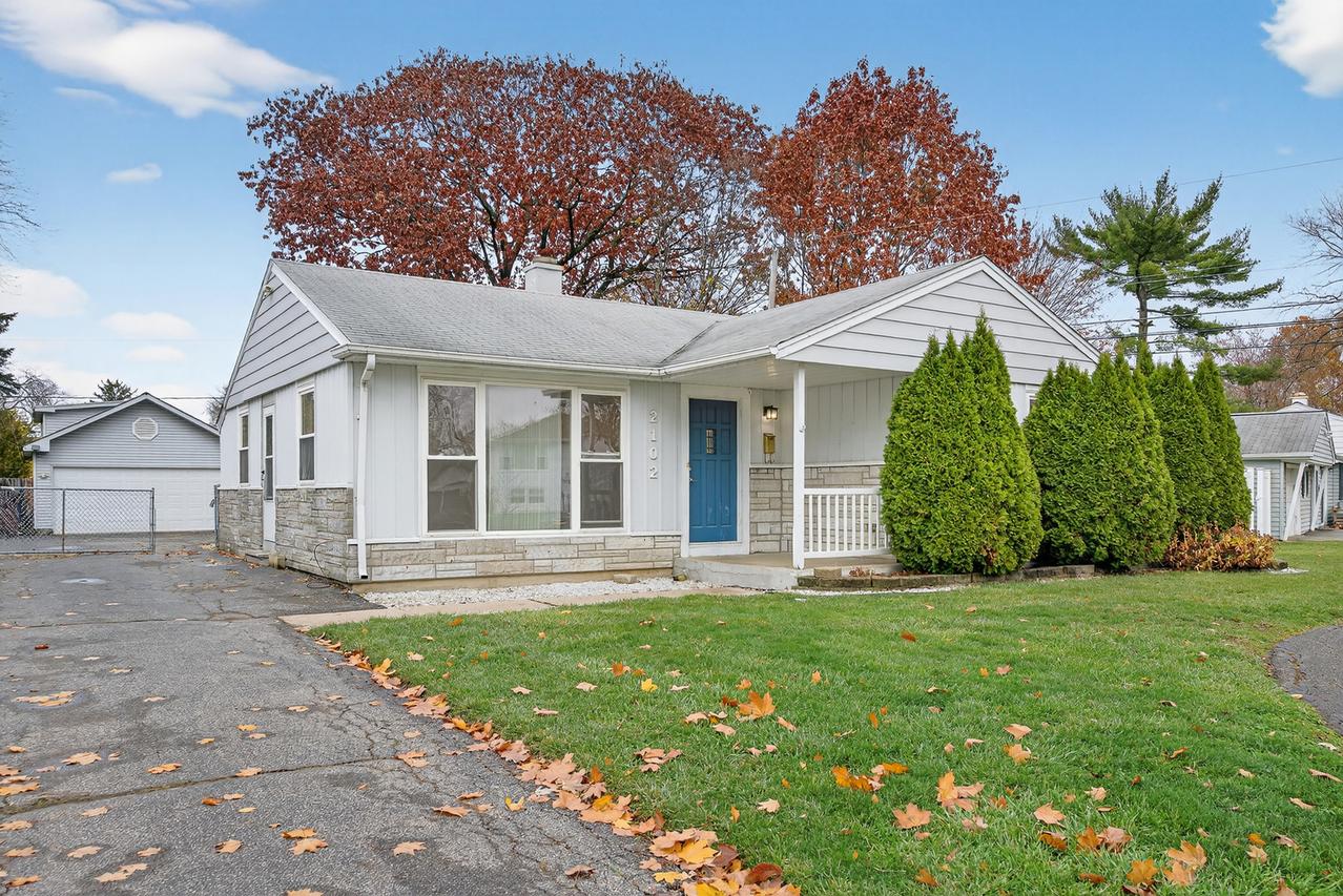 2102 Eastman St., Rolling Meadows, IL 60008