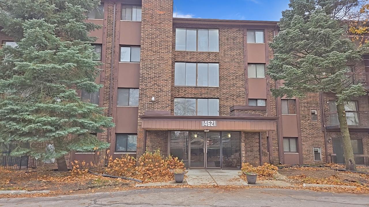 14621 Greenwood Rd. #406, Dolton, IL 60419