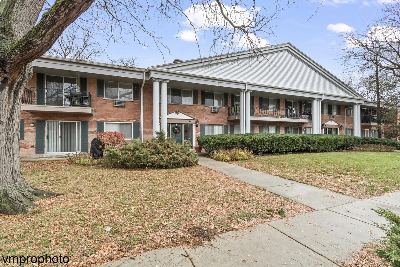 2323 S Goebbert Rd. #f109, Arlington Heights, IL 60005