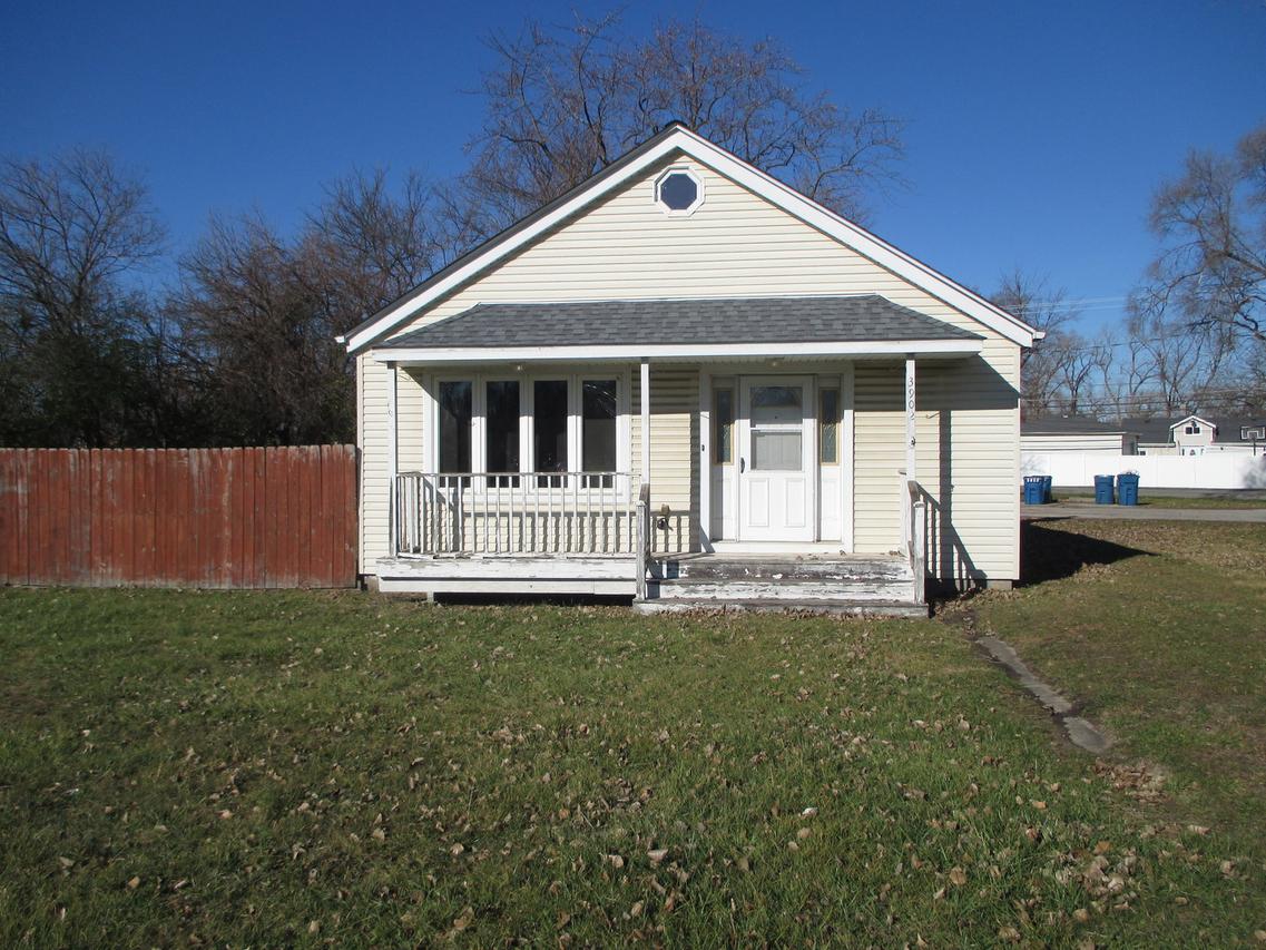 3902 W Claire Blvd., Midlothian, IL 60445