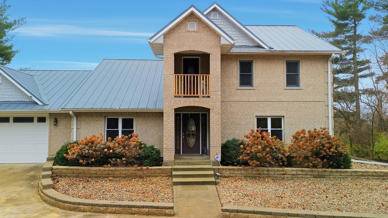 7231 S Lost Nation Rd., Dixon, IL 61021