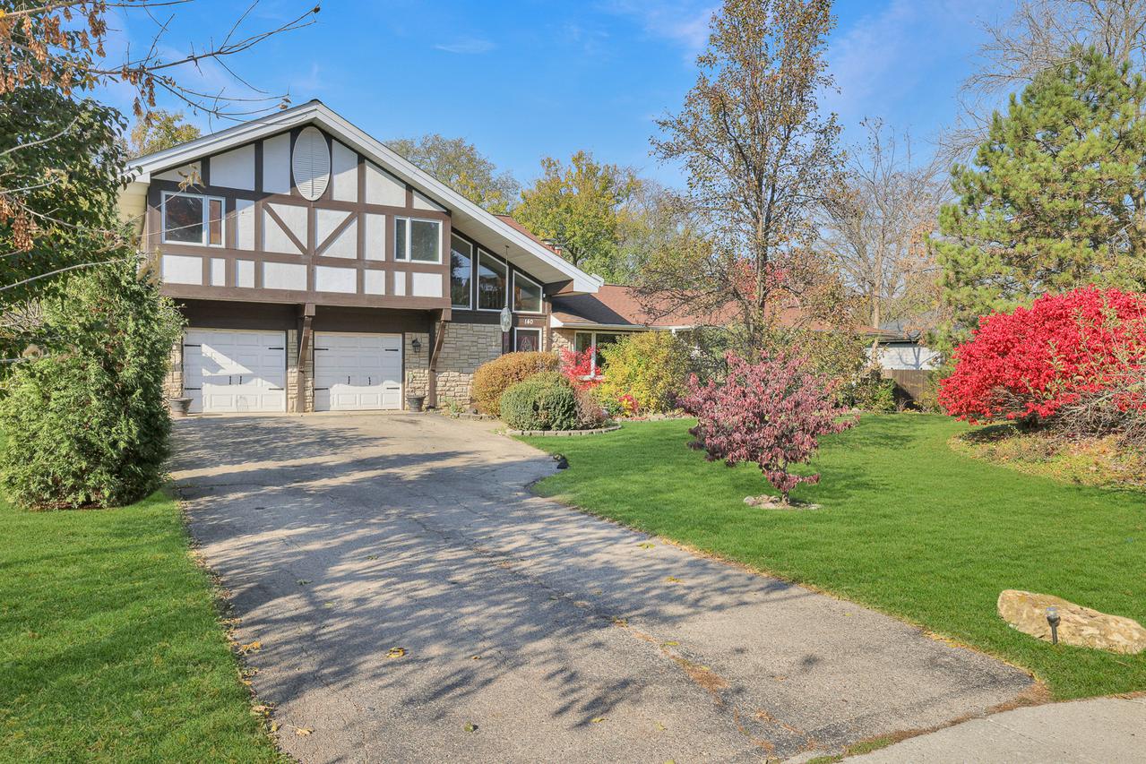 [Address Hidden by Seller], Medinah, IL 60157