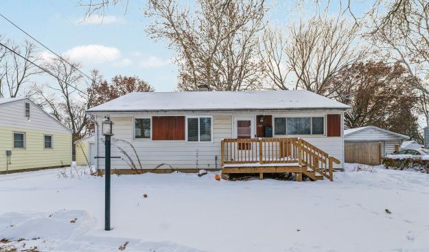 1511 Paula Dr., Champaign, IL 61821