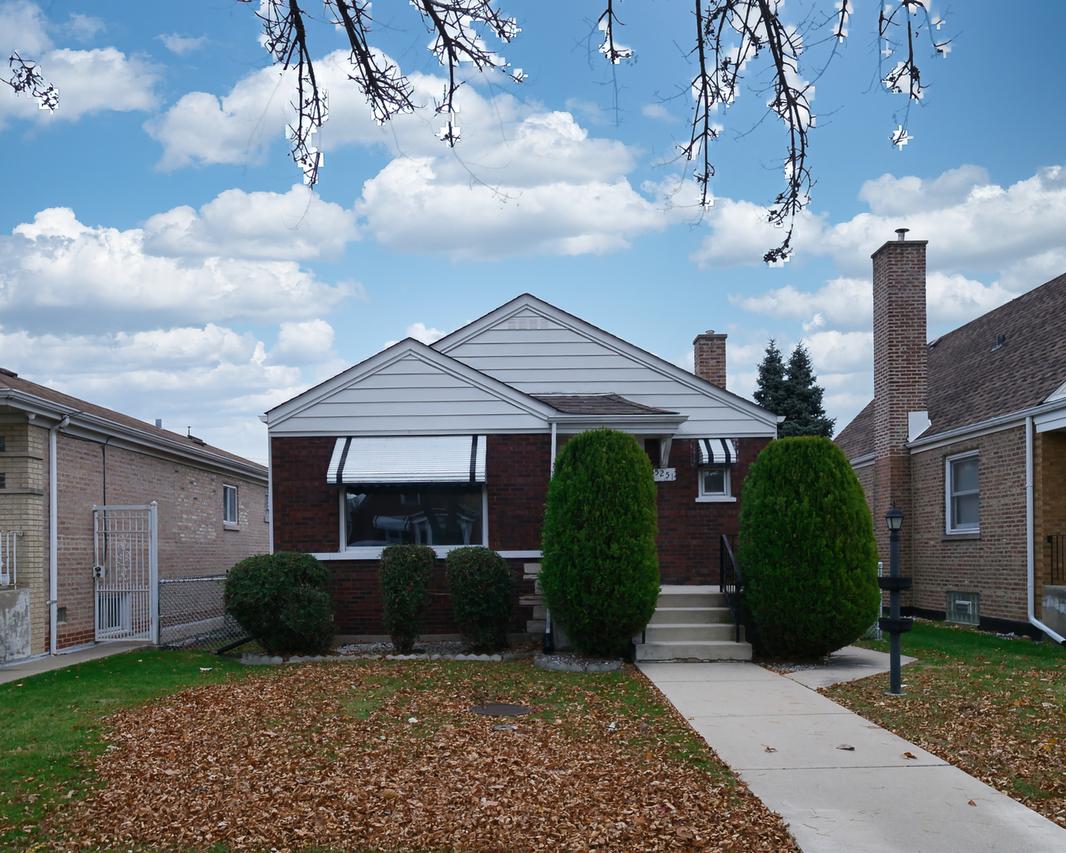 5251 S Hamlin Ave., Chicago, IL 60632