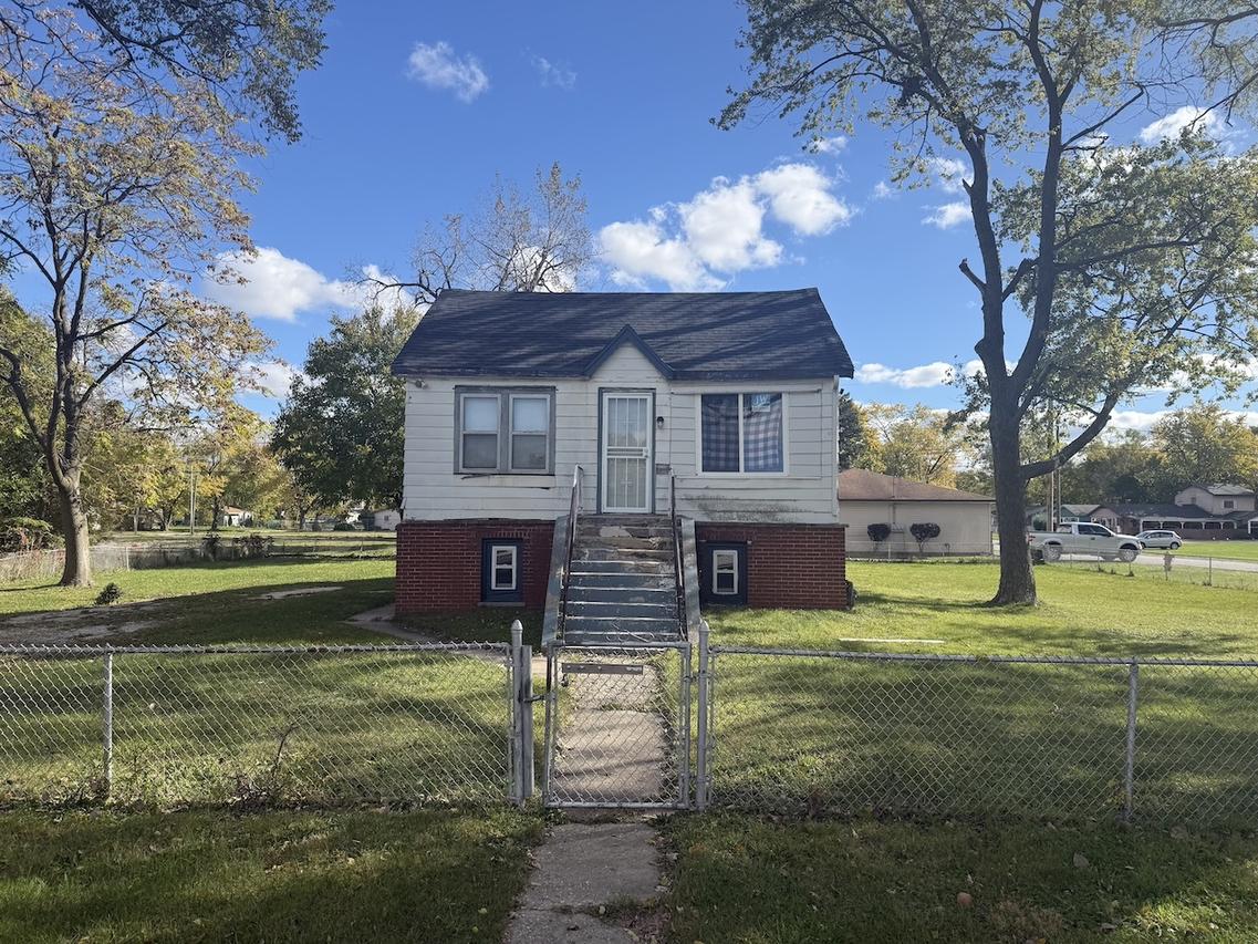 1445 Lexington Ave., Ford Heights, IL 60411