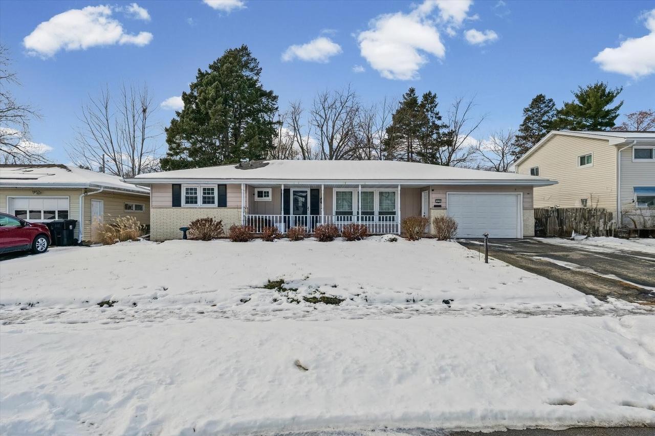 315 Oakdale Ave., Normal, IL 61761