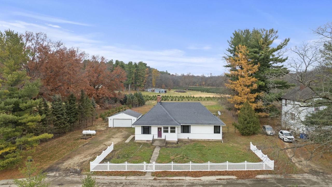 2913 S Lowden Rd., Oregon, IL 61061