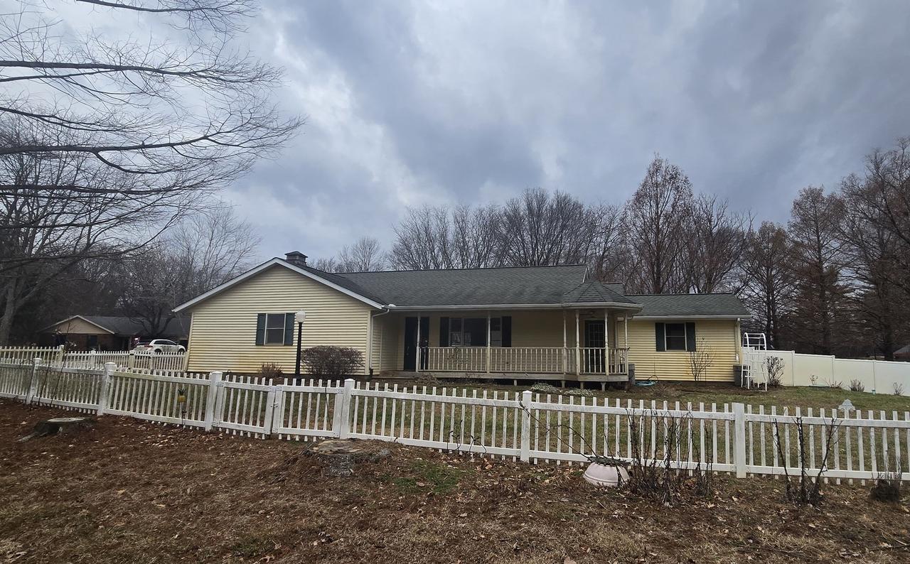 1115 S Clapper Ct., Mahomet, IL 61853