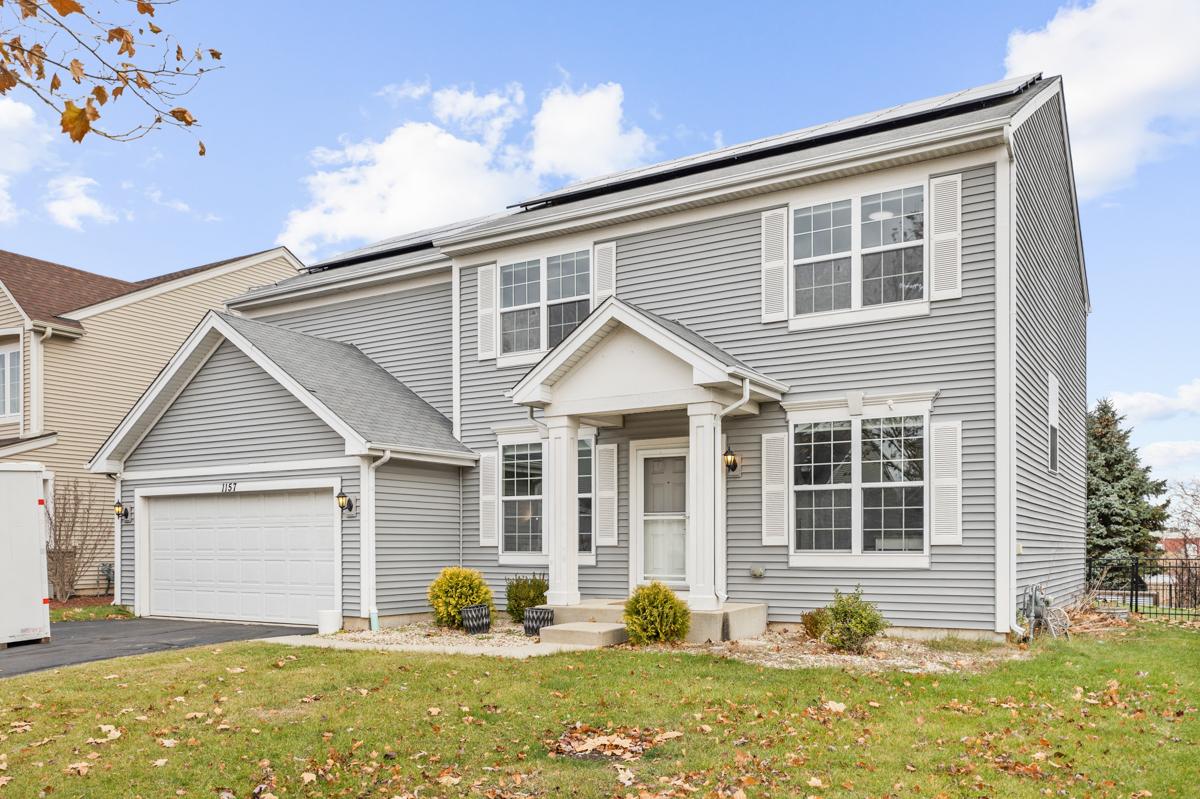 1157 Clearwater Dr., Pingree Grove, IL 60140