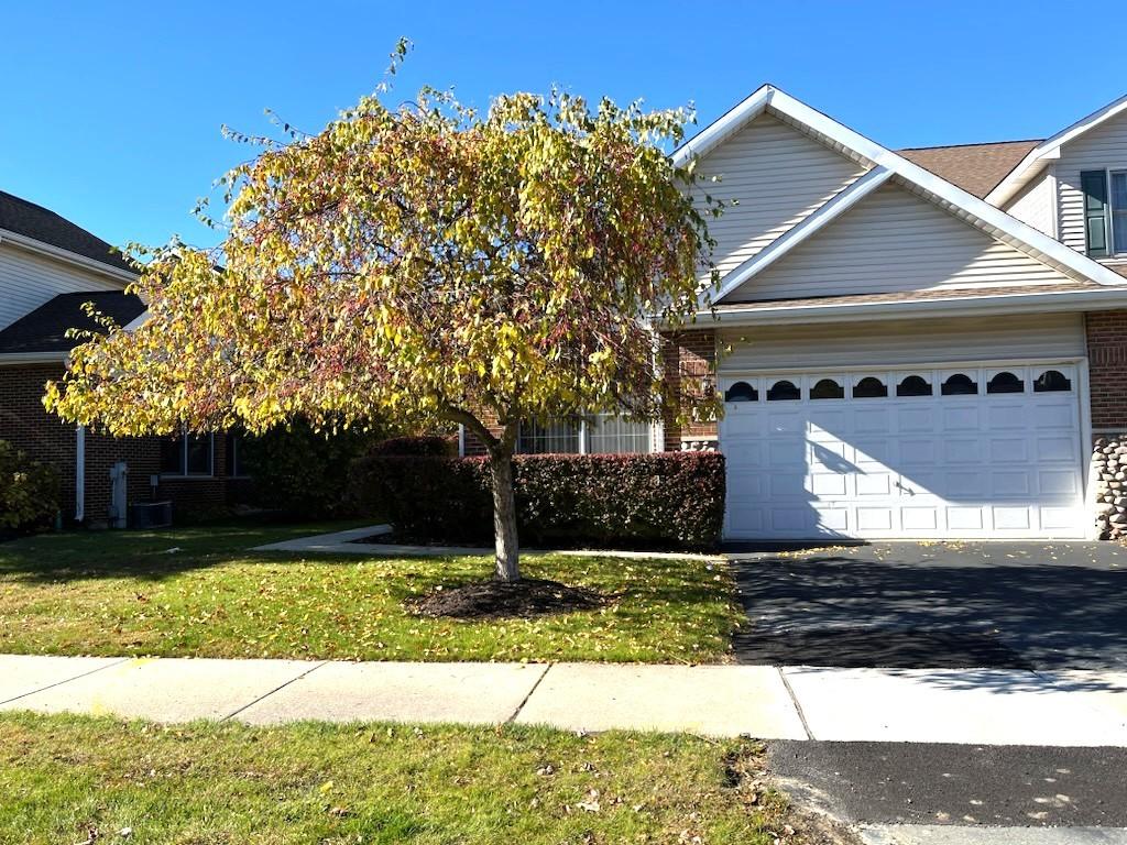 11022 Deblin Ln., Oak Lawn, IL 60453