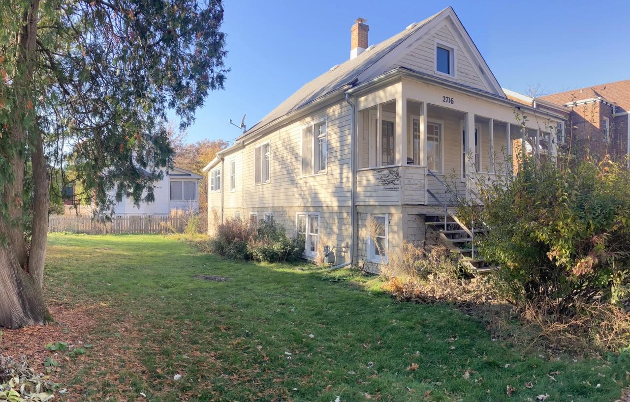 2716 Ewing Ave., Evanston, IL 60201
