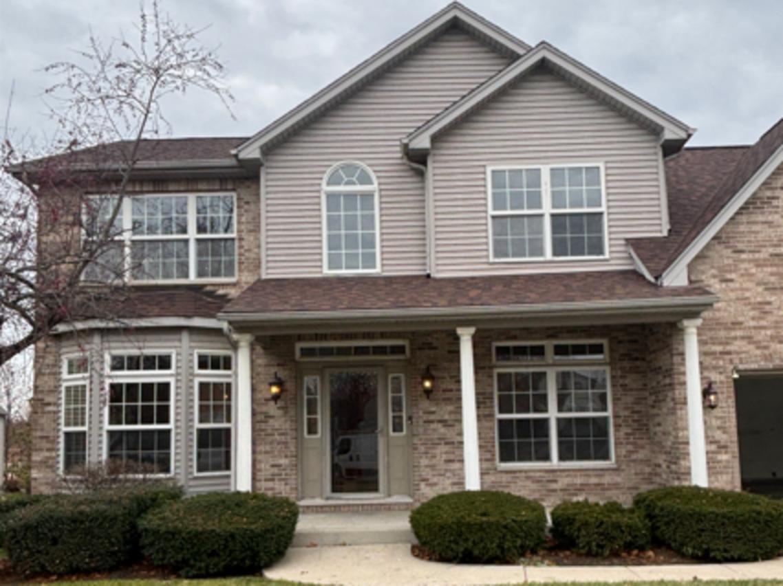 21 W Sandstone Ct., South Elgin, IL 60177