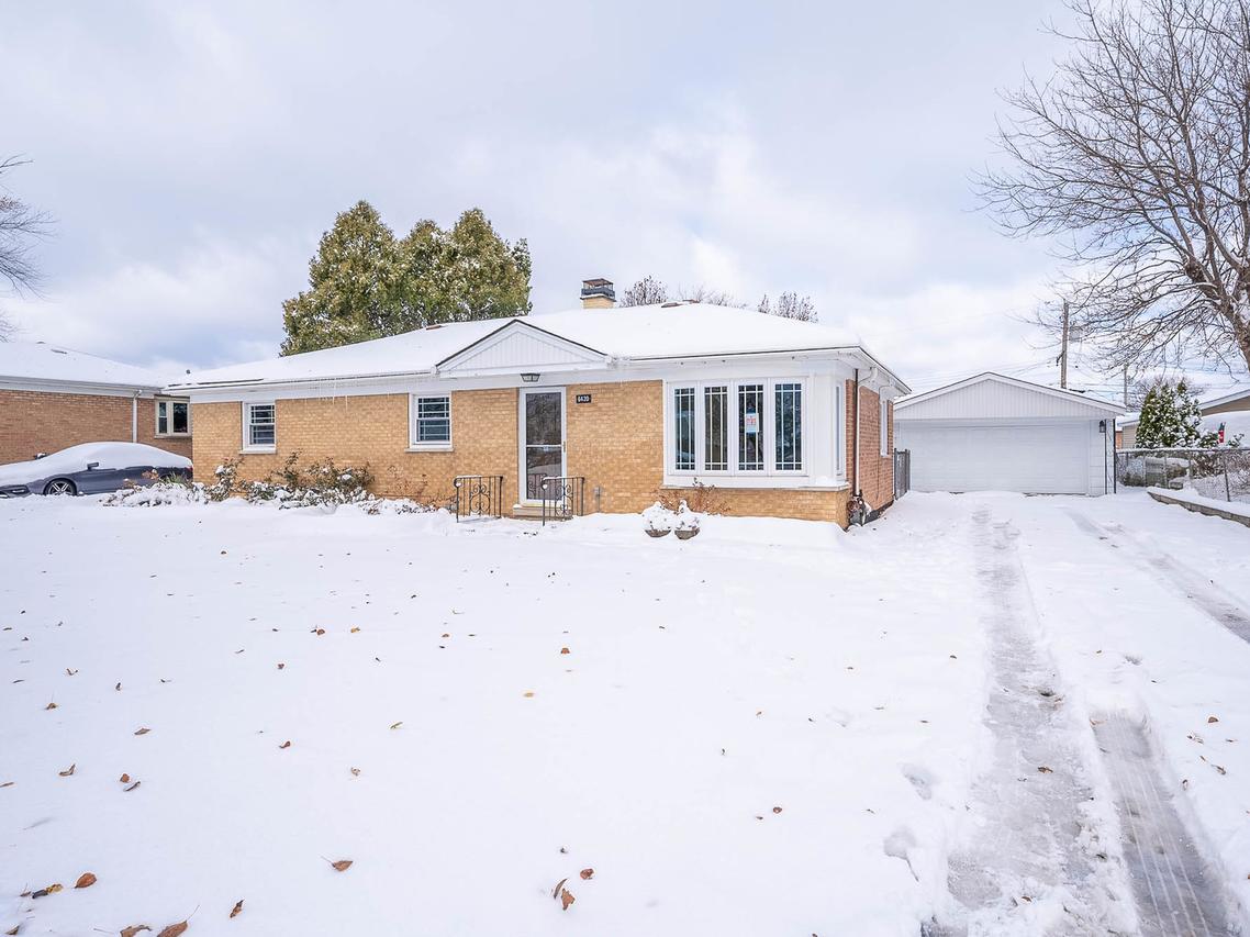 6420 W 85th Pl., Burbank, IL 60459