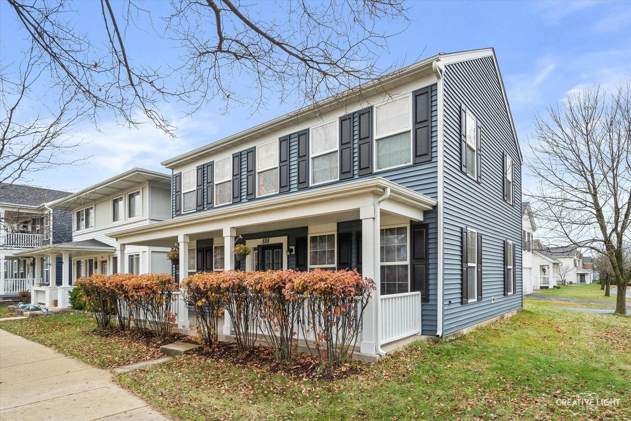 888 Serendipity Dr., Aurora, IL 60504