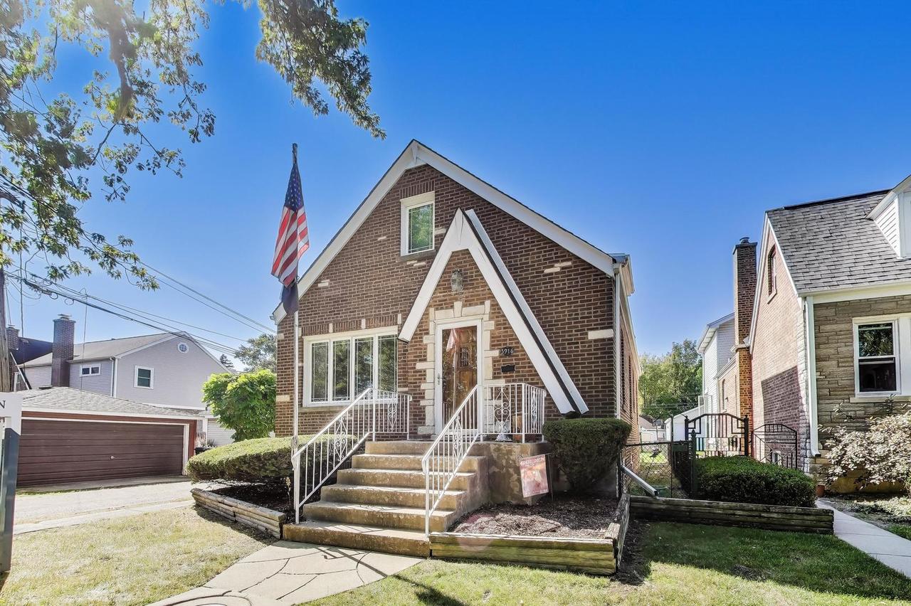 5916 N Avondale Ave., Chicago, IL 60631