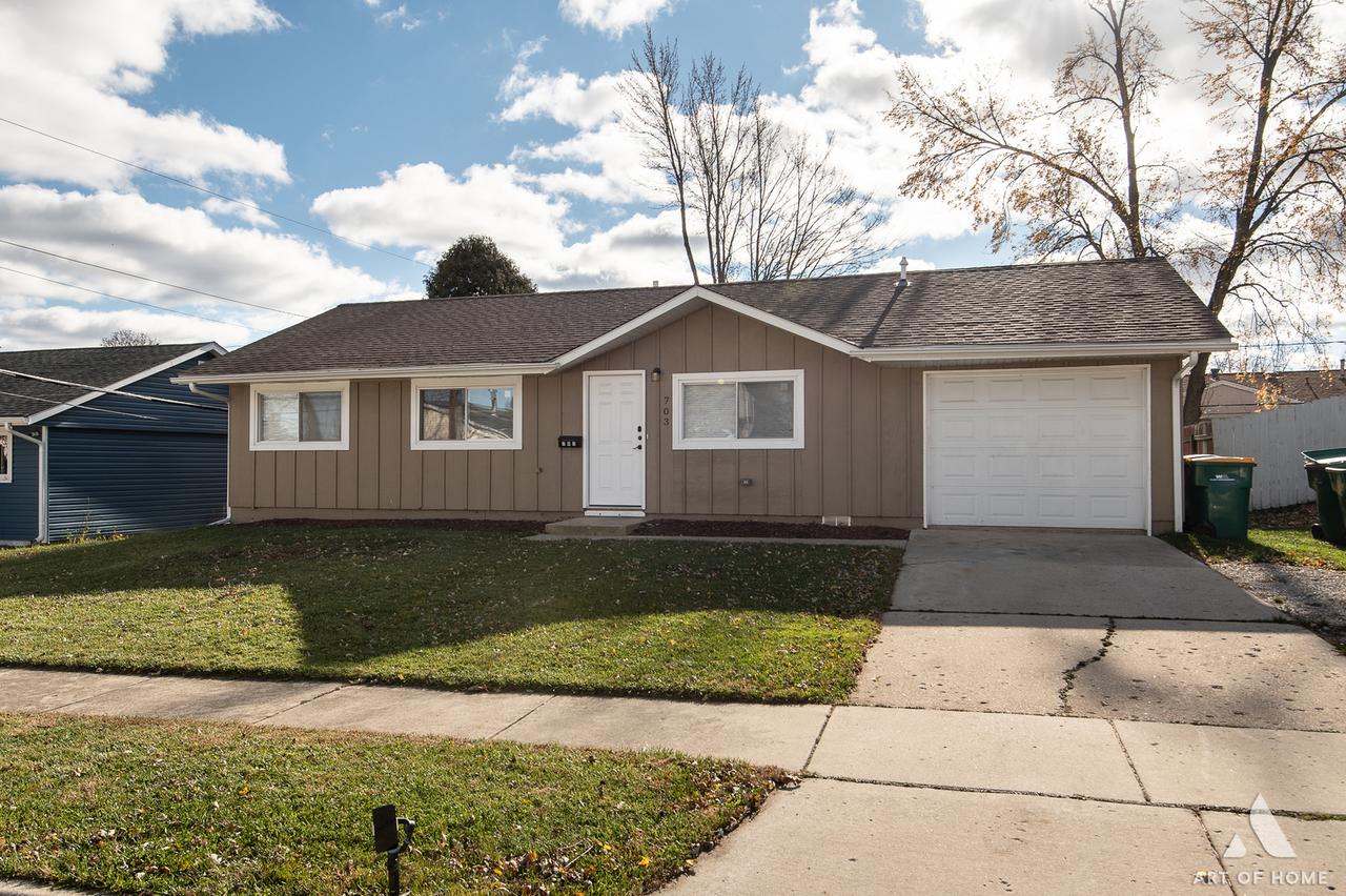 703 Yates Ave., Romeoville, IL 60446