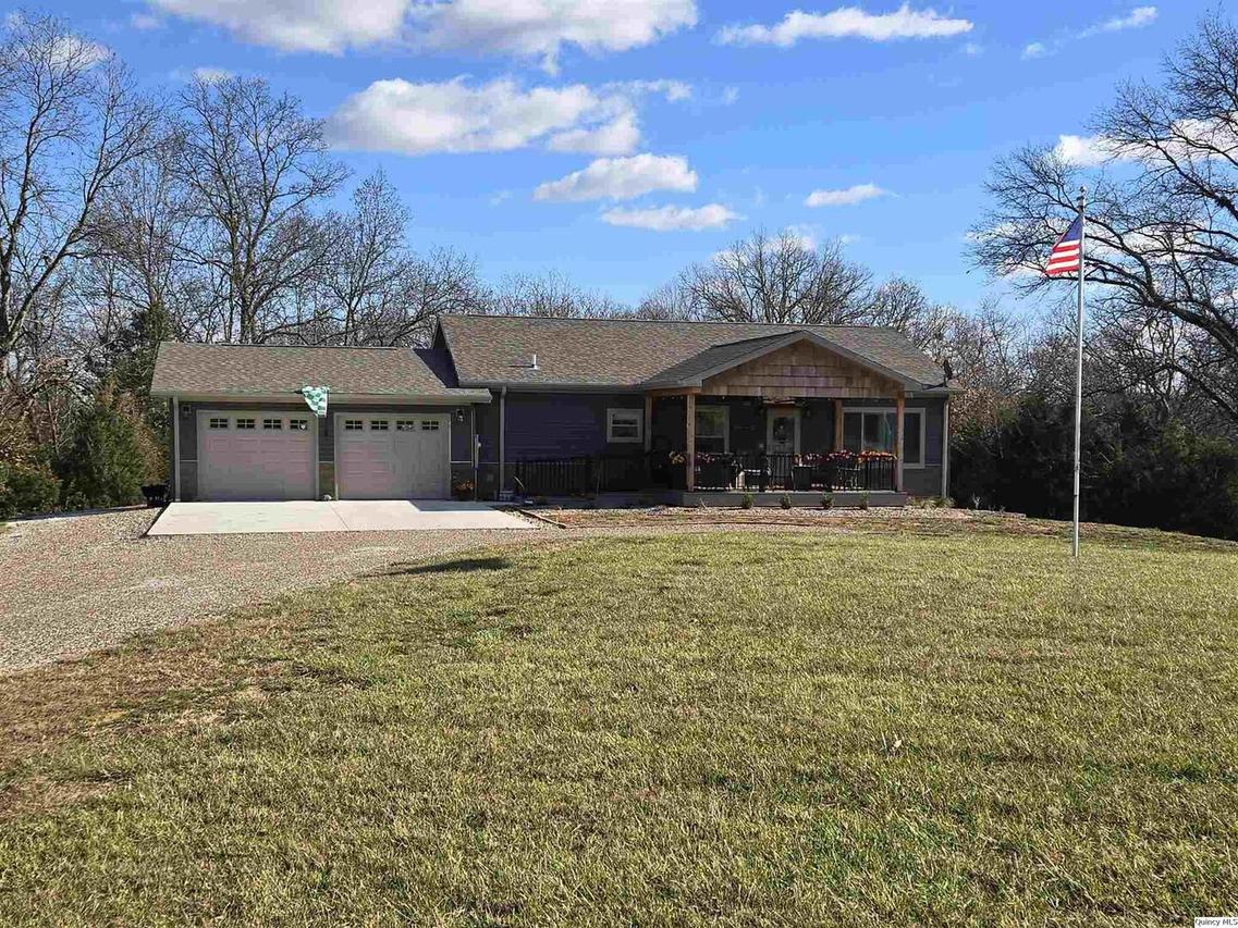 1436 1100 E. St., Mt. Sterling, IL 62353