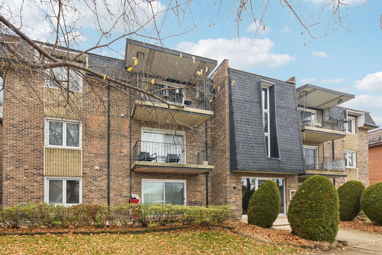 10831 S Keating Ave. #1SW, Oak Lawn, IL 60453