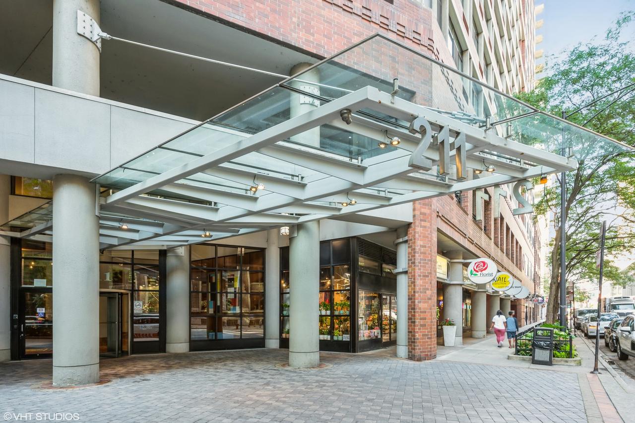 211 E Ohio St. #1022, Chicago, IL 60611