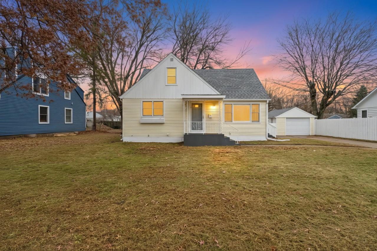 2111 Bell Ave., Rockford, IL 61103