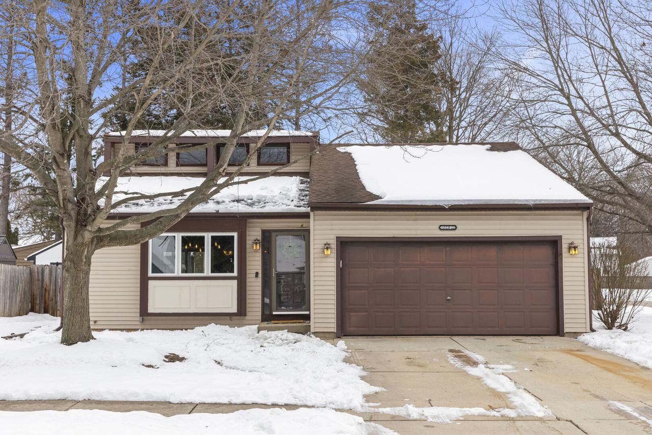 665 Kramer Ct., Batavia, IL 60510