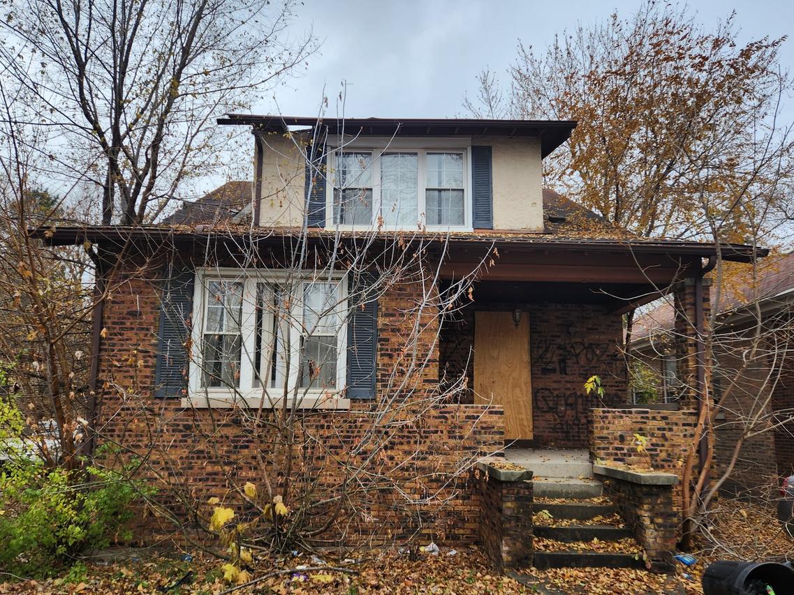 13822 S State St., Riverdale, IL 60827