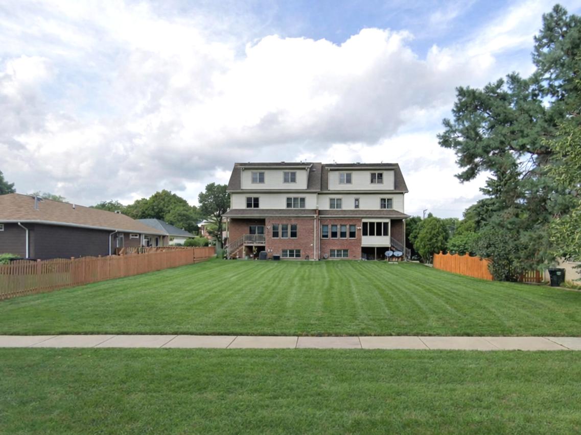 5526 Main St., Morton Grove, IL 60053
