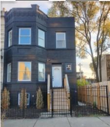 4309 W Monroe St., Chicago, IL 60624