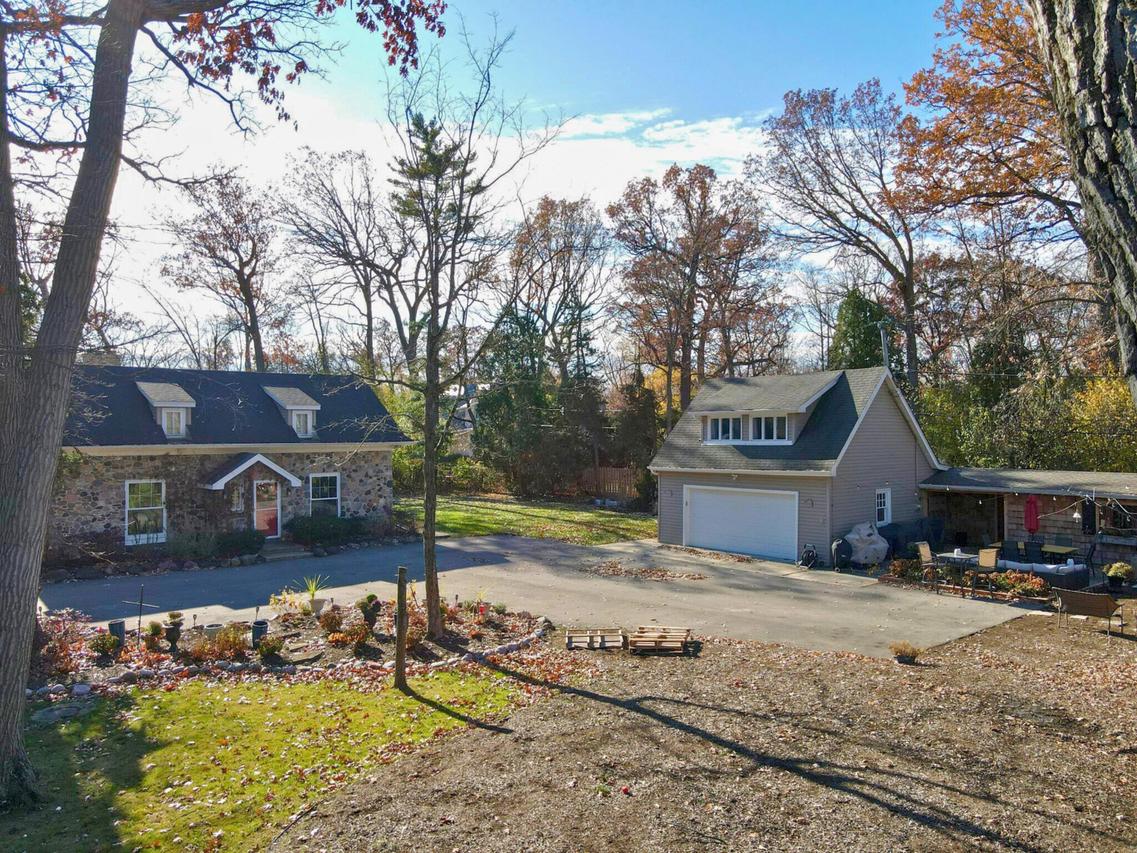 1800 Telegraph Rd., Bannockburn, IL 60015