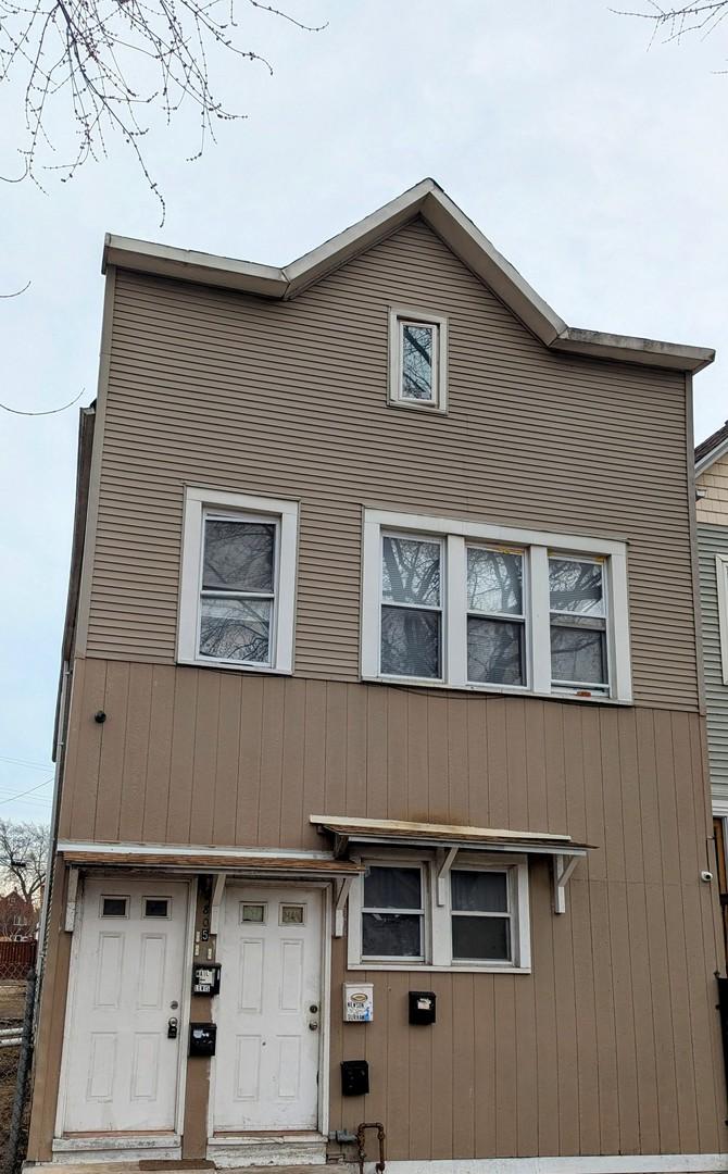 4805 S Elizabeth St., Chicago, IL 60609