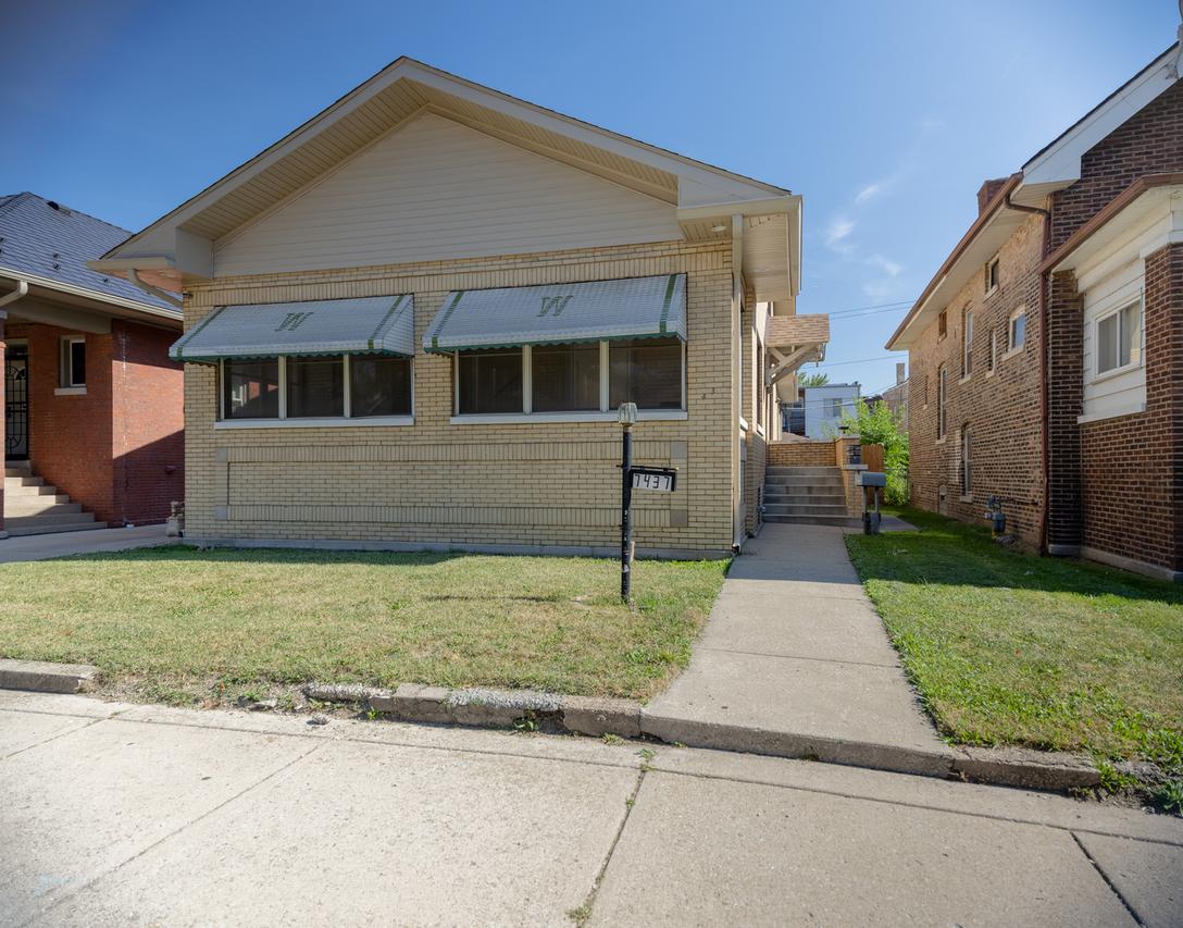 7437 S Merrill Ave., Chicago, IL 60649