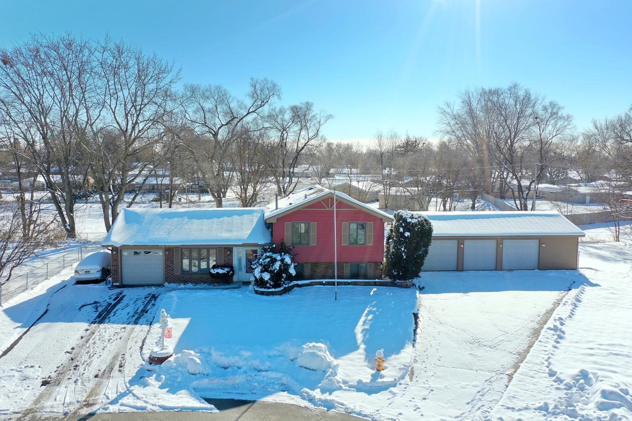 131 Monticello Cir., Bolingbrook, IL 60440