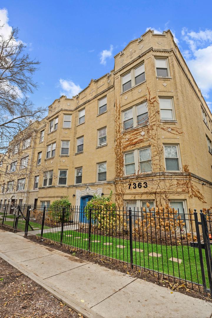 [Address Hidden by Seller], Chicago, IL 60645