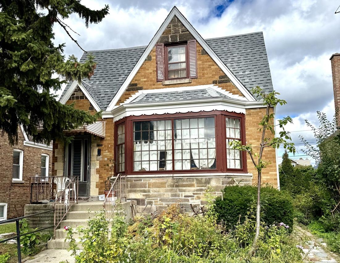 5652 W Cullom Ave., Chicago, IL 60634