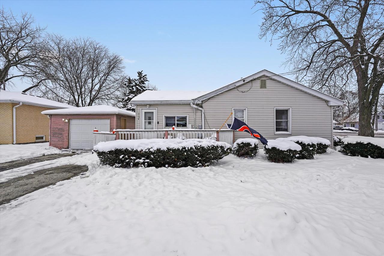 9154 Ridgeland Ave., Oak Lawn, IL 60453