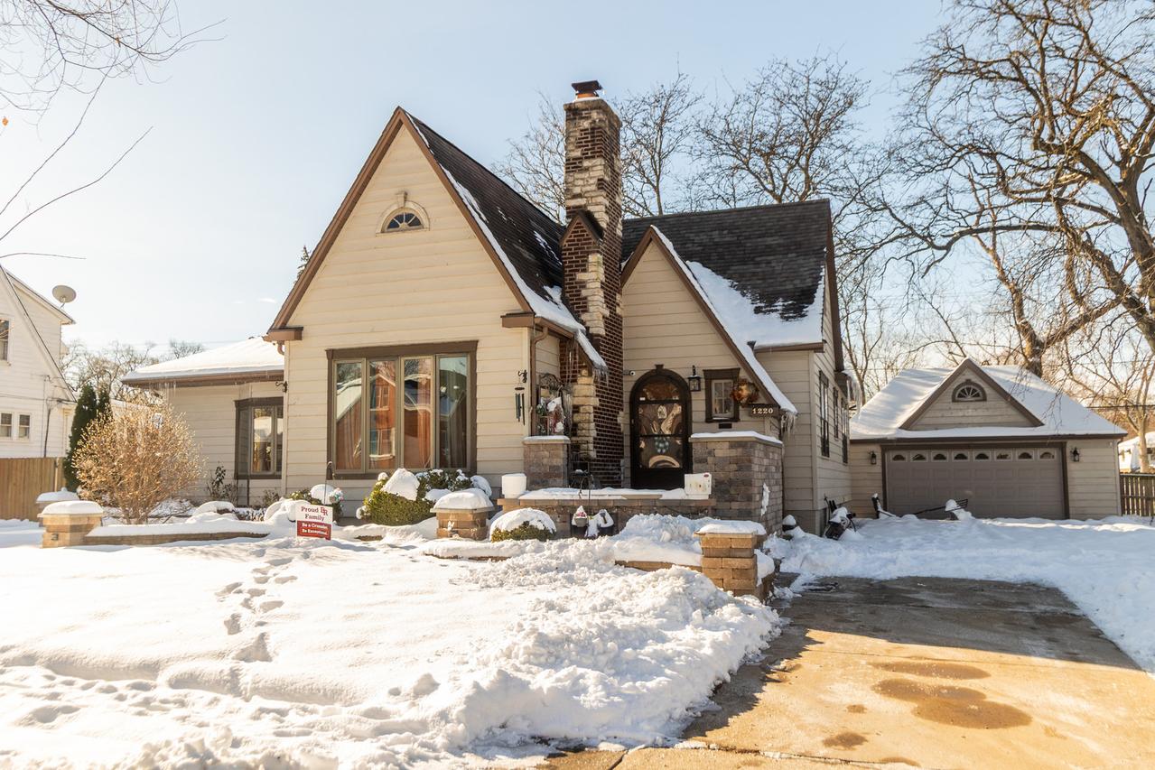 1220 Franklin Ave., Chicago Heights, IL 60411