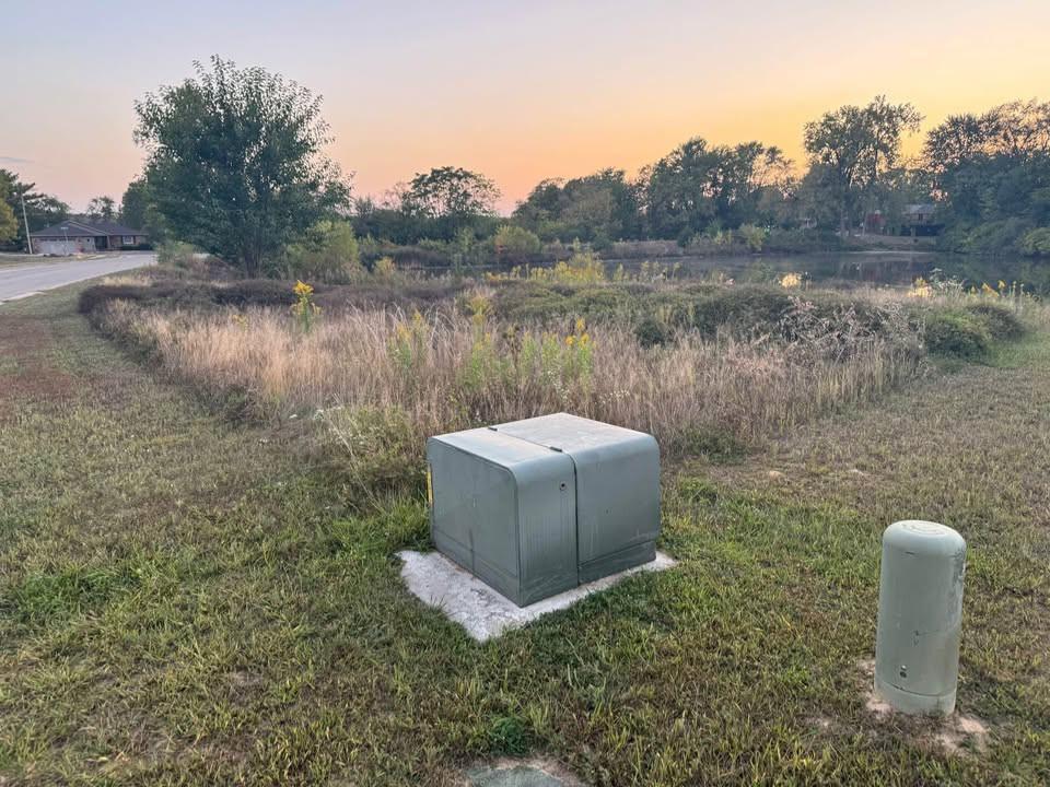 1929 N Lake Dr., Pekin, IL 61554