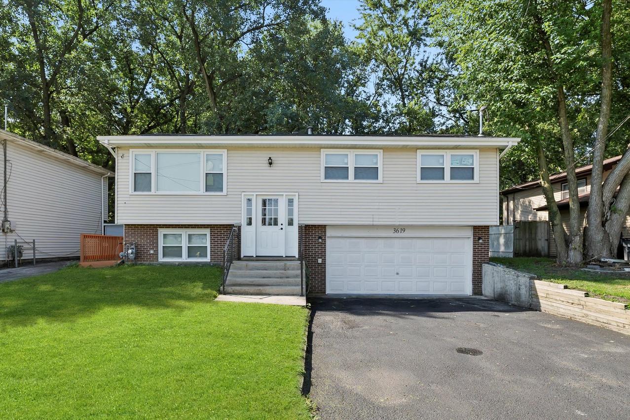 3619 W 163rd St., Markham, IL 60428